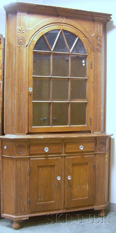 Appraisal: Glazed Pine Two-Part Corner Cupboard ht wd dp in