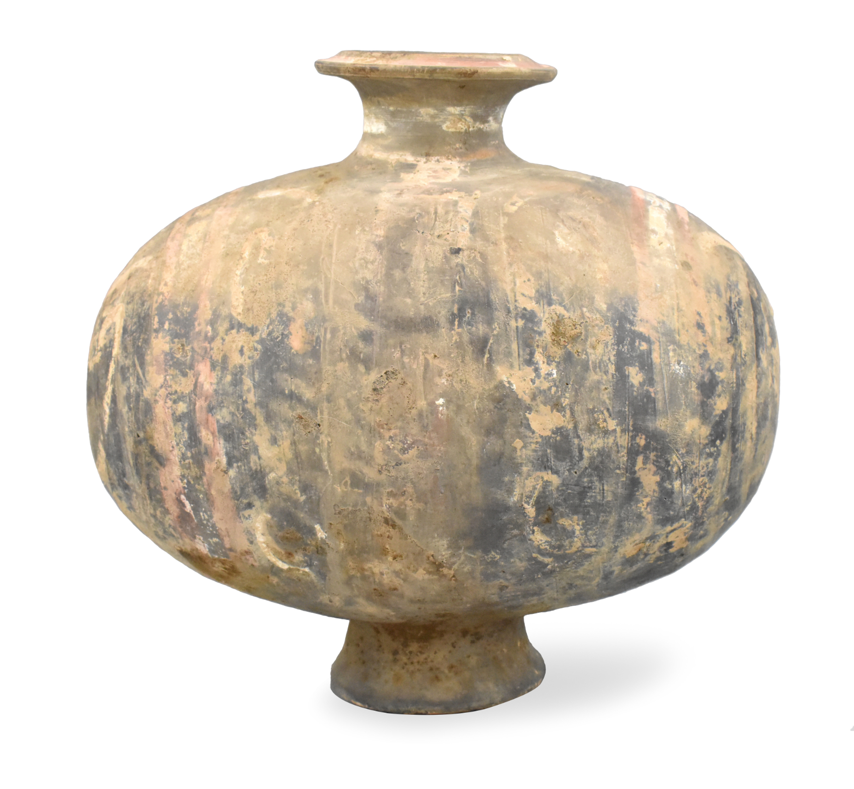 Appraisal: An ancient Chinese ceramic colored vessel dating from the Han