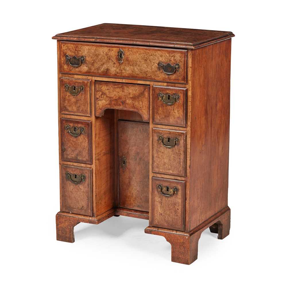 Appraisal: GEORGE I WALNUT KNEEHOLE DRESSING TABLE EARLY TH CENTURY of