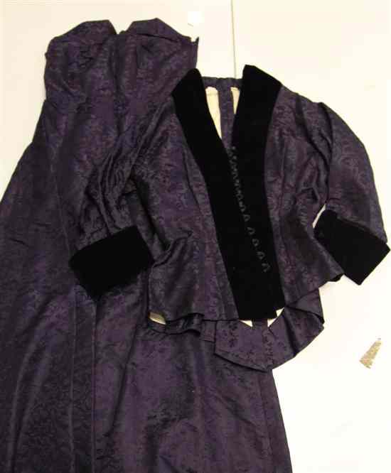 Appraisal: An Edwardian lady's floral dark blue silk and velvet two