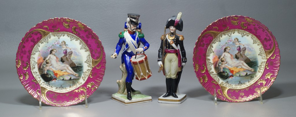 Appraisal: Pair of Continental Porcelain plates together with porcelain regimental figures