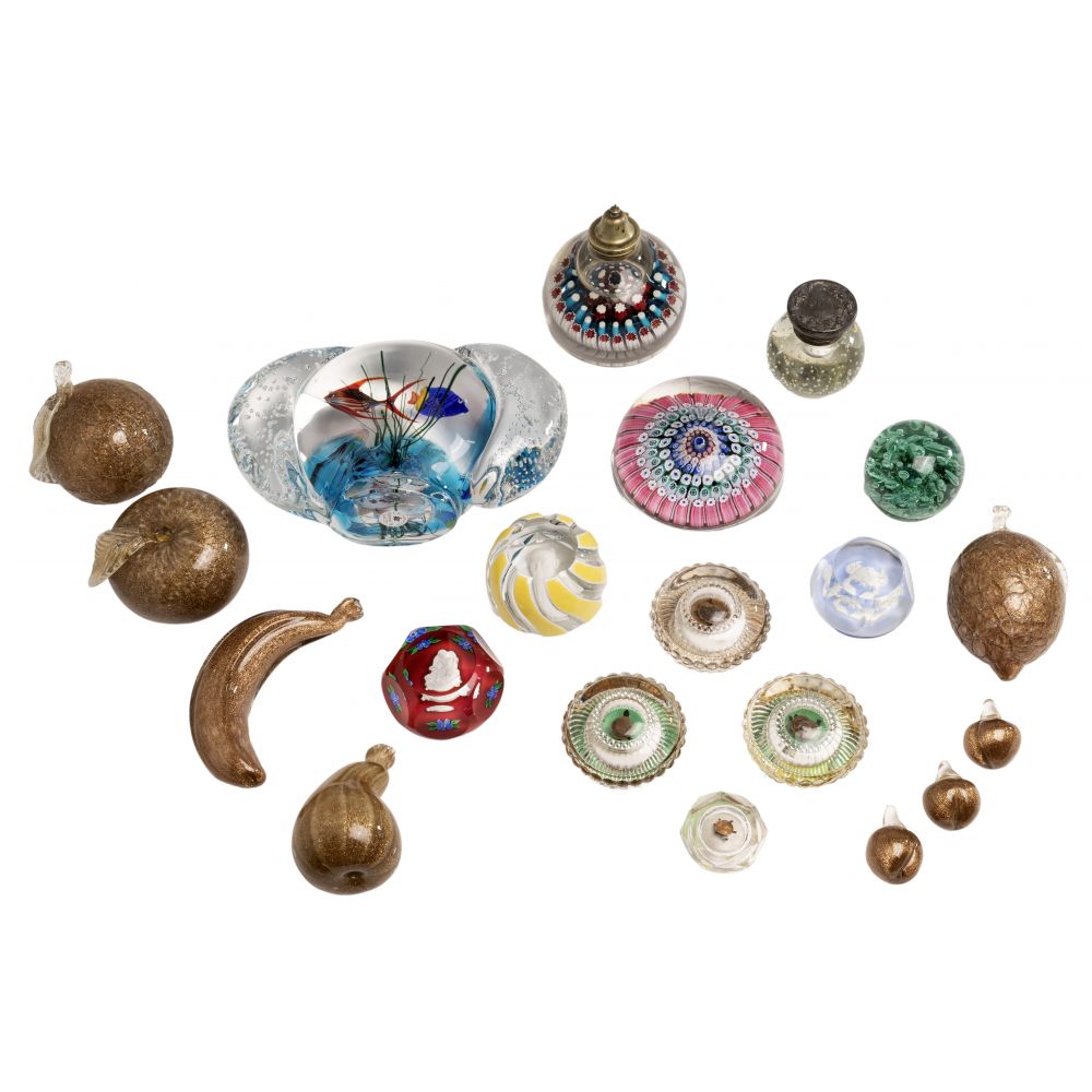 Appraisal: PAPERWEIGHT ASSORTMENT items including examples from Gillinder a Baccarat sulphide