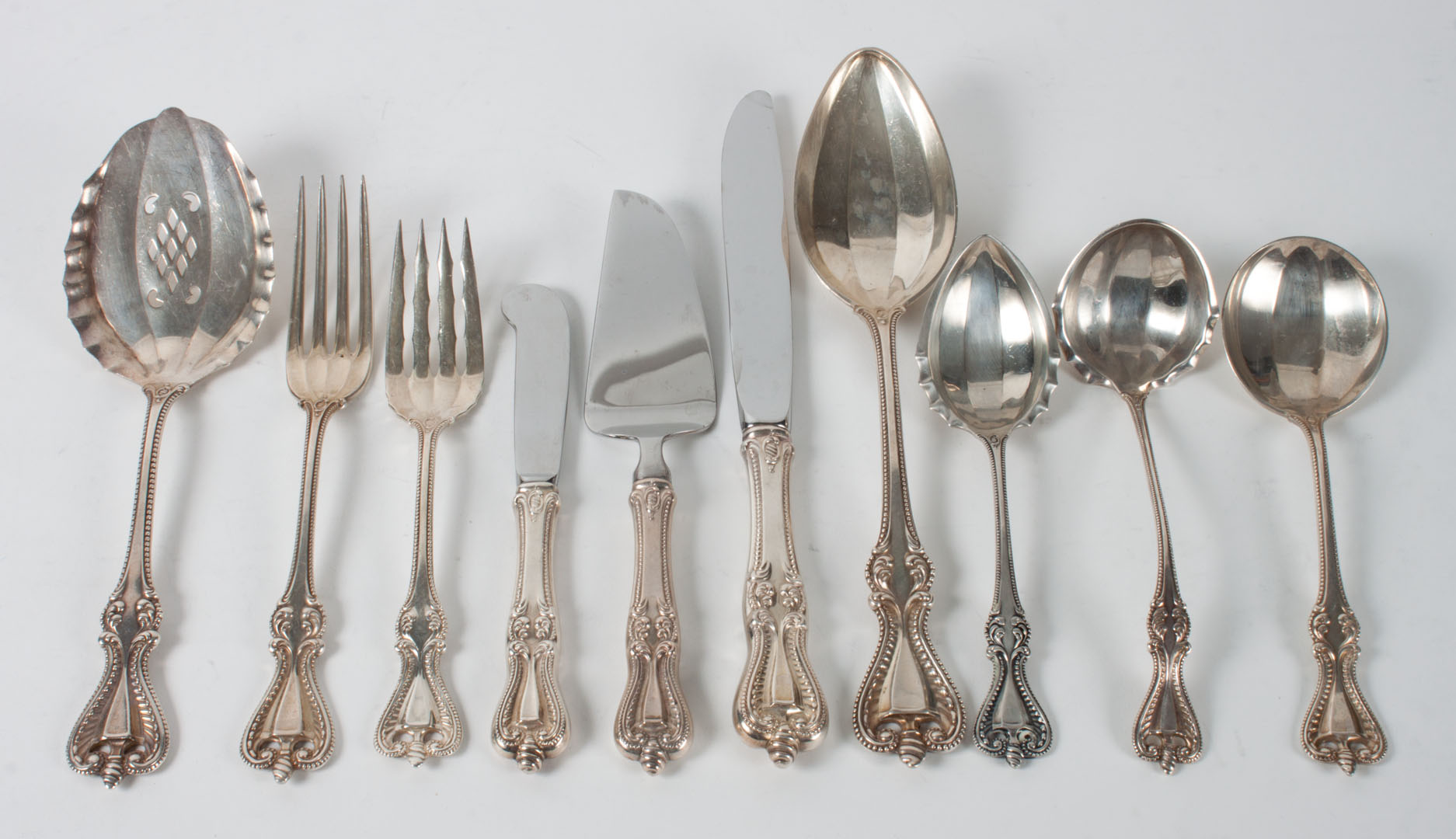 Appraisal: Towle Old Colonial sterling silver flatware comprising pieces including knives