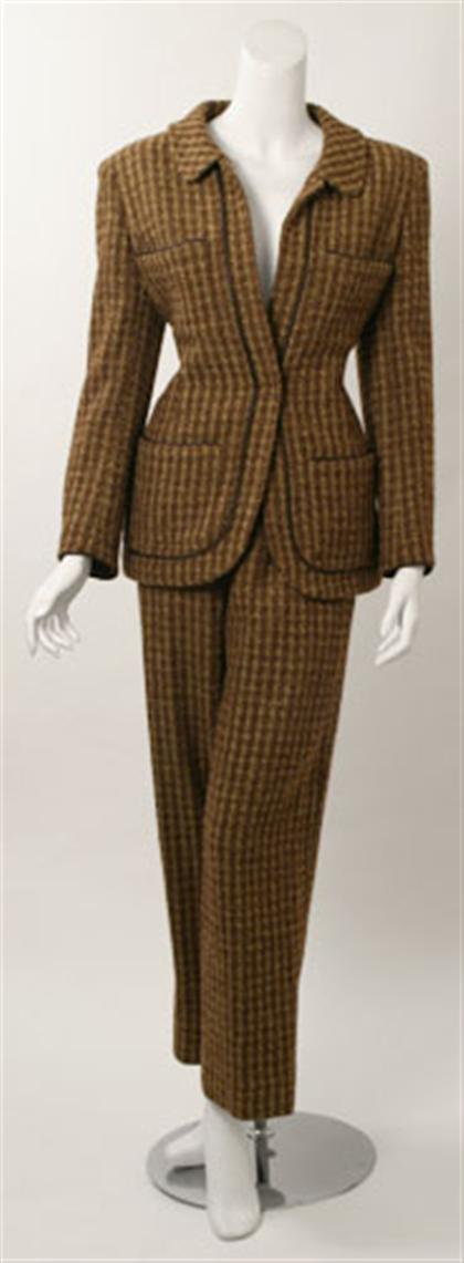 Appraisal: Chanel tweed pants suit fall Brown and khaki-gold wool with