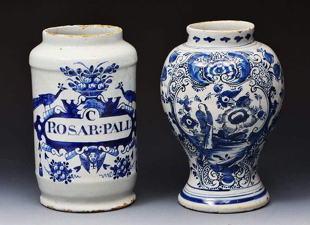 Appraisal: AN TH CENTURY DELFT CYLINDRICAL DRUG JAR labelled C Rosar