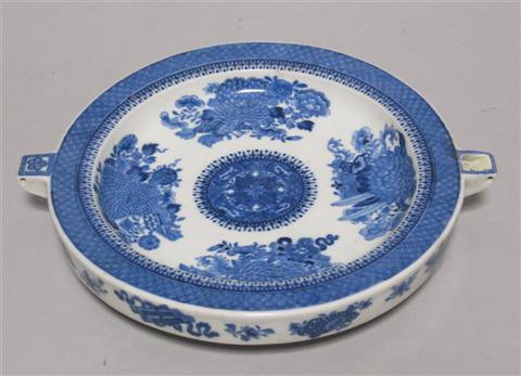 Appraisal: CHINESE EXPORT BLUE FITZHUGH HOT WATER DISH Qing dynasty th