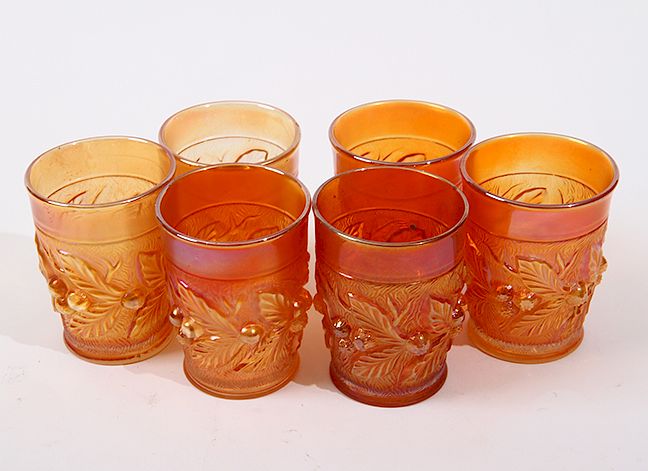 Appraisal: Northwood Carnival Tumblers A group of six Acorn Burr tumblers