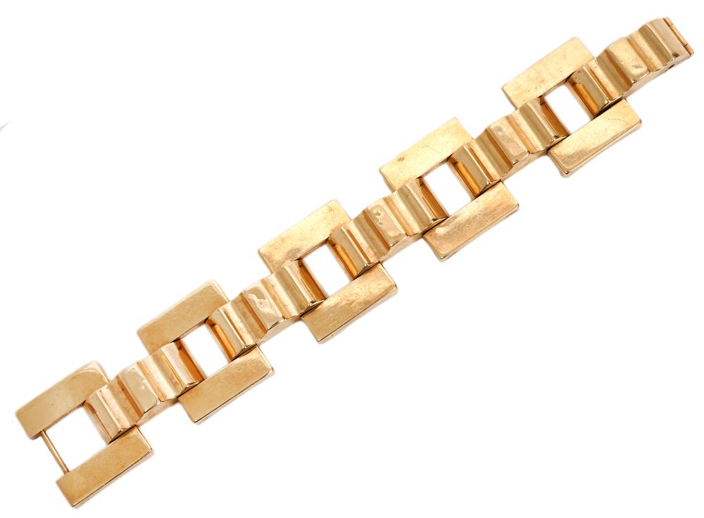 Appraisal: K YG CONTEMPORARY GEOMETRIC LINK BRACELETContemporary K yellow gold geometric