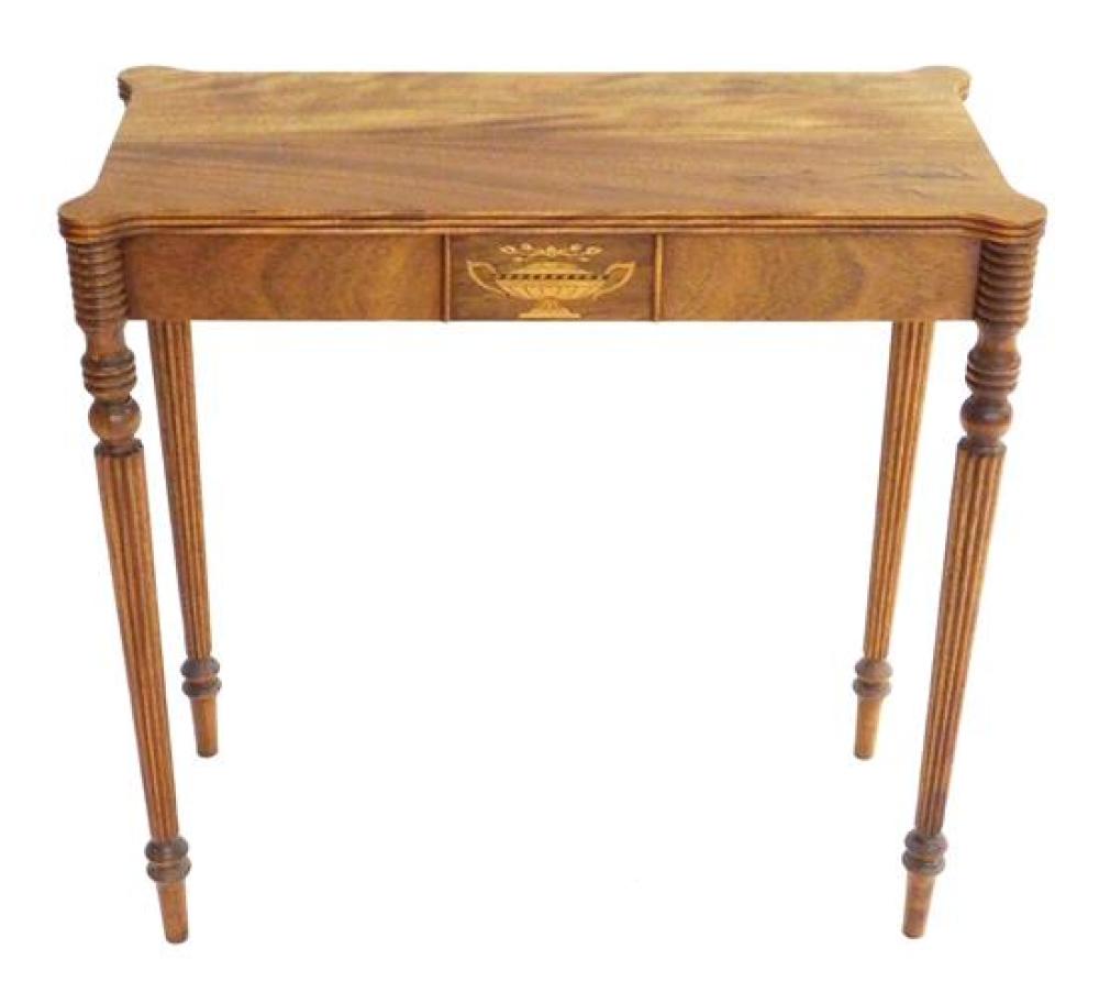 Appraisal: Brandt Furniture Sheraton-style side table contrasting inlaid urn detail to