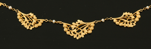 Appraisal: An Art Nouveau gold and seed pearl necklace Circa Comprising