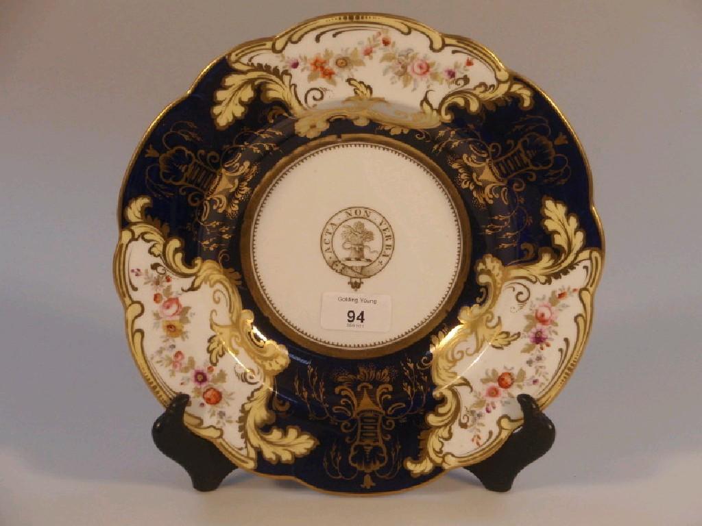 Appraisal: A thC English porcelain bowl with gilt and yellow floral