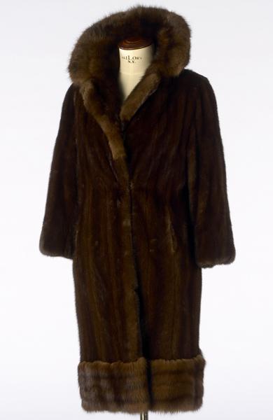 Appraisal: MINK COAT With sable trim Saks Fifth Avenue label Shoulder