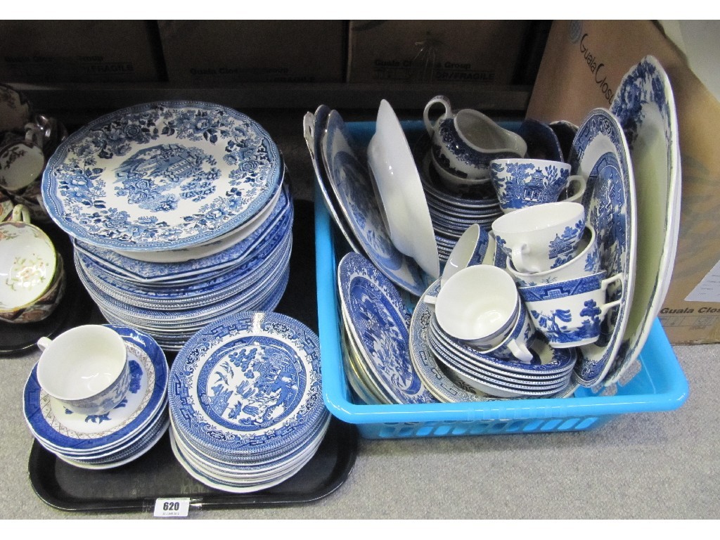 Appraisal: Quantity of assorted blue and white tea and dinnerwares