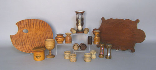 Appraisal: Woodenware to include sand timers butterprints artist palette etc