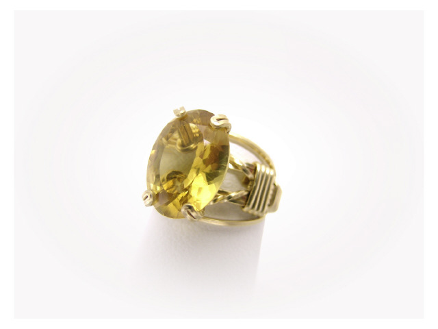 Appraisal: Lady's K yellow gold ring with prong set citrine approximately