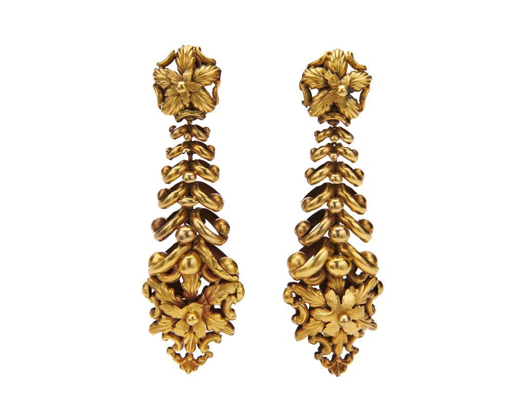 Appraisal: K Gold Pendant Earrings the flexible-link graduated pendant earrings with