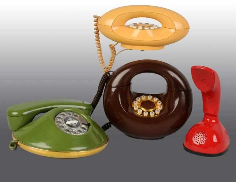 Appraisal: Lot of Modern Design Telephones Description American Circa s to