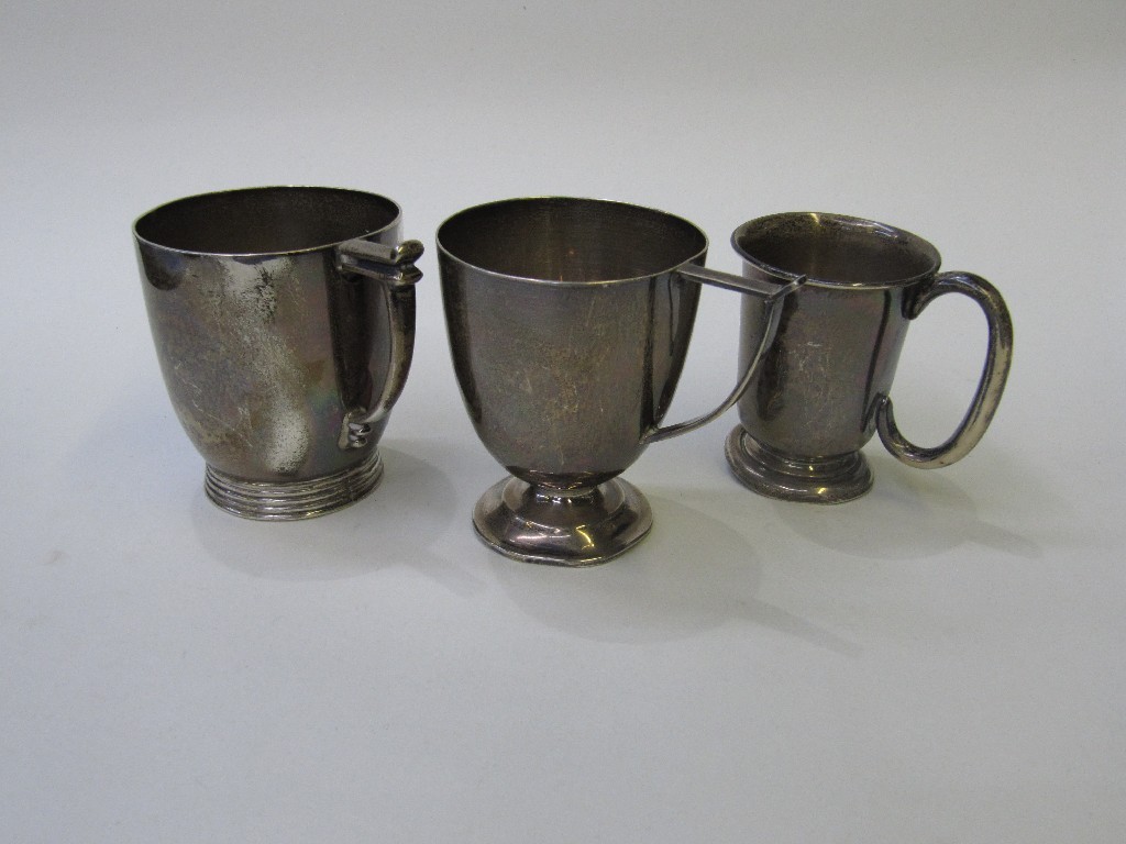 Appraisal: Lot comprising three silver christening mugs assorted marks