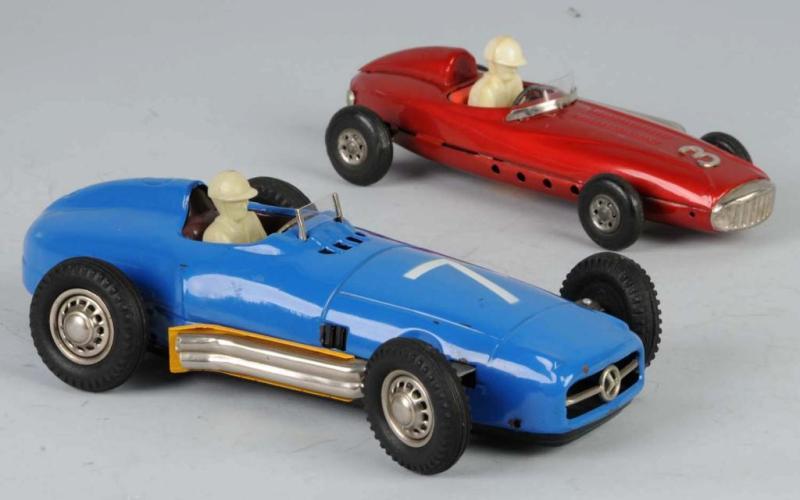 Appraisal: Lot of Tin Race Car Friction Toys Description Japanese Working