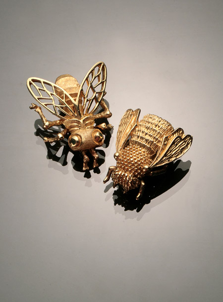 Appraisal: Two -Karat Yellow-Gold 'Fly' Brooches The one fly's eyes set