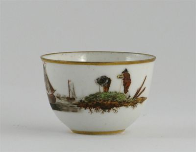 Appraisal: A Continental porcelain teabowl probably Italian painted with two figures