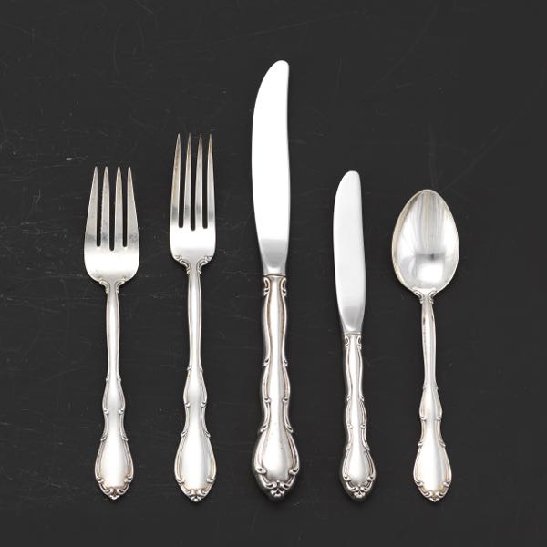 Appraisal: TOWLE VINTAGE STERLING SILVER CUTLERY SERVICE FOR ELEVEN FONTANA PATTERN