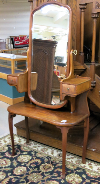 Appraisal: LATE VICTORIAN MAHOGANY DRESSING TABLE American c having a rectangular