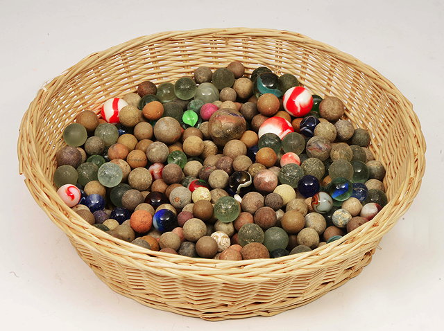 Appraisal: A GOOD COLLECTION OF ANTIQUE CLAY AND GLASS MARBLES