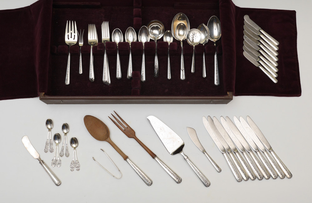 Appraisal: TOWLE RAMBLER ROSE STERLING FLATWARE SERVICE Approx pieces in the