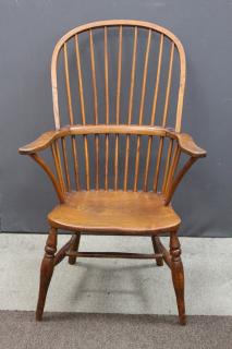 Appraisal: American Windsor Chair American Windsor Chair Dimensions x x in