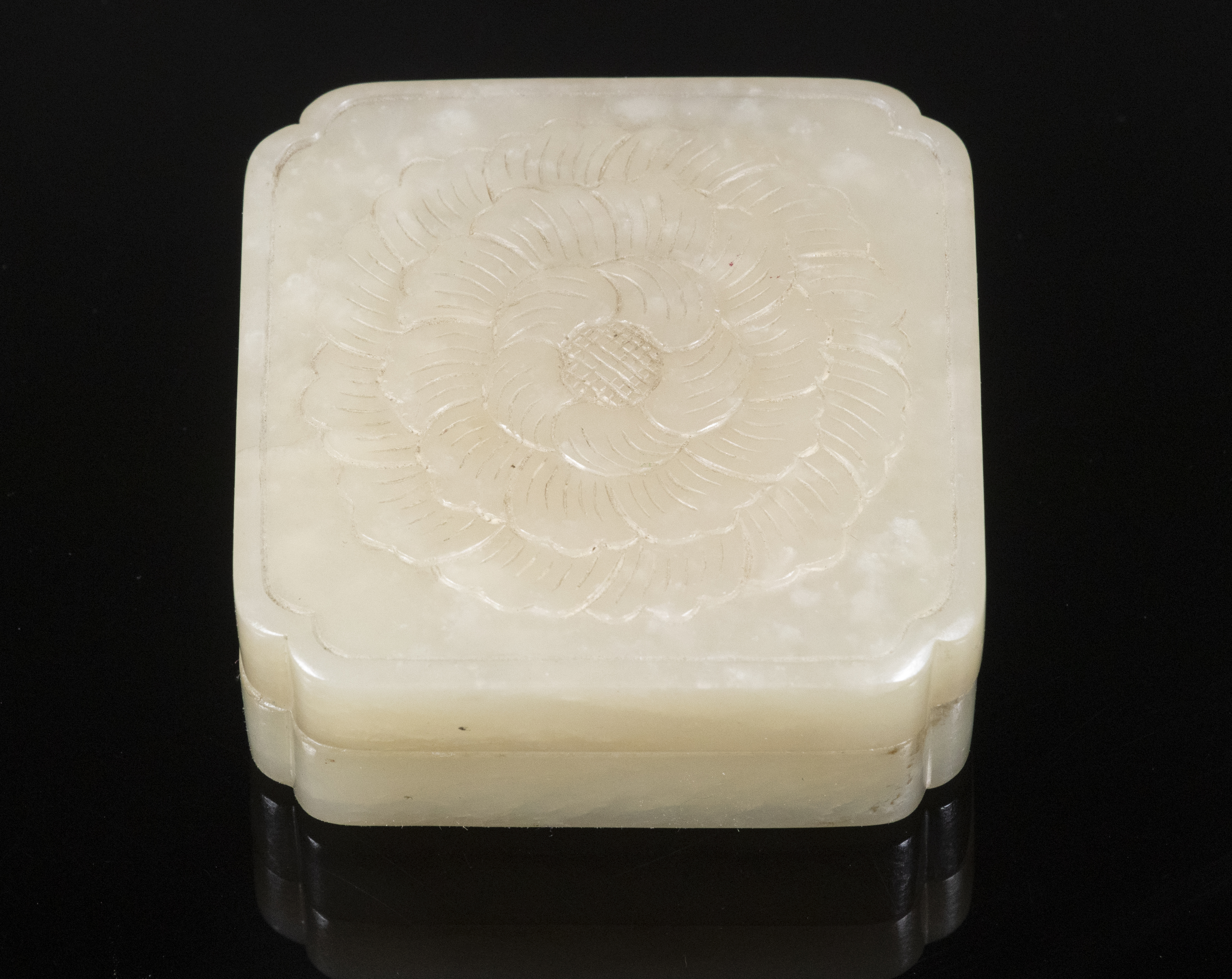 Appraisal: CHINESE CARVED JADE SQUARE BOX WITH COVER th c Gray-White