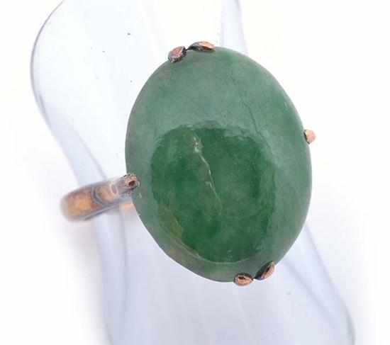 Appraisal: A JADE SET DRESS RING TESTED CT GOLD