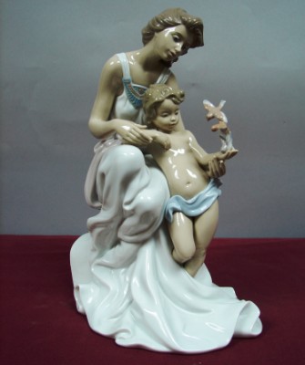 Appraisal: LLADRO - Where Love Begins - G - Limited Ed