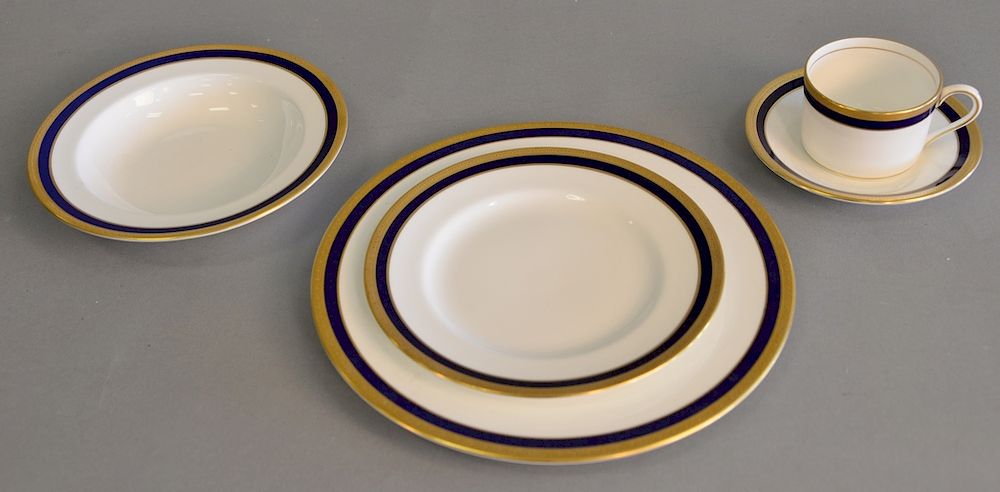 Appraisal: Coalport Elite Royale dinnerware set setting for twelve total pieces