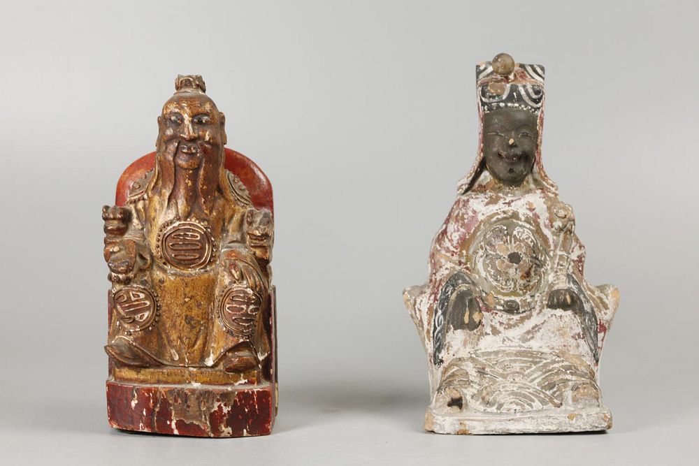 Appraisal: Chinese figures possibly th c wooden carving of an elderly