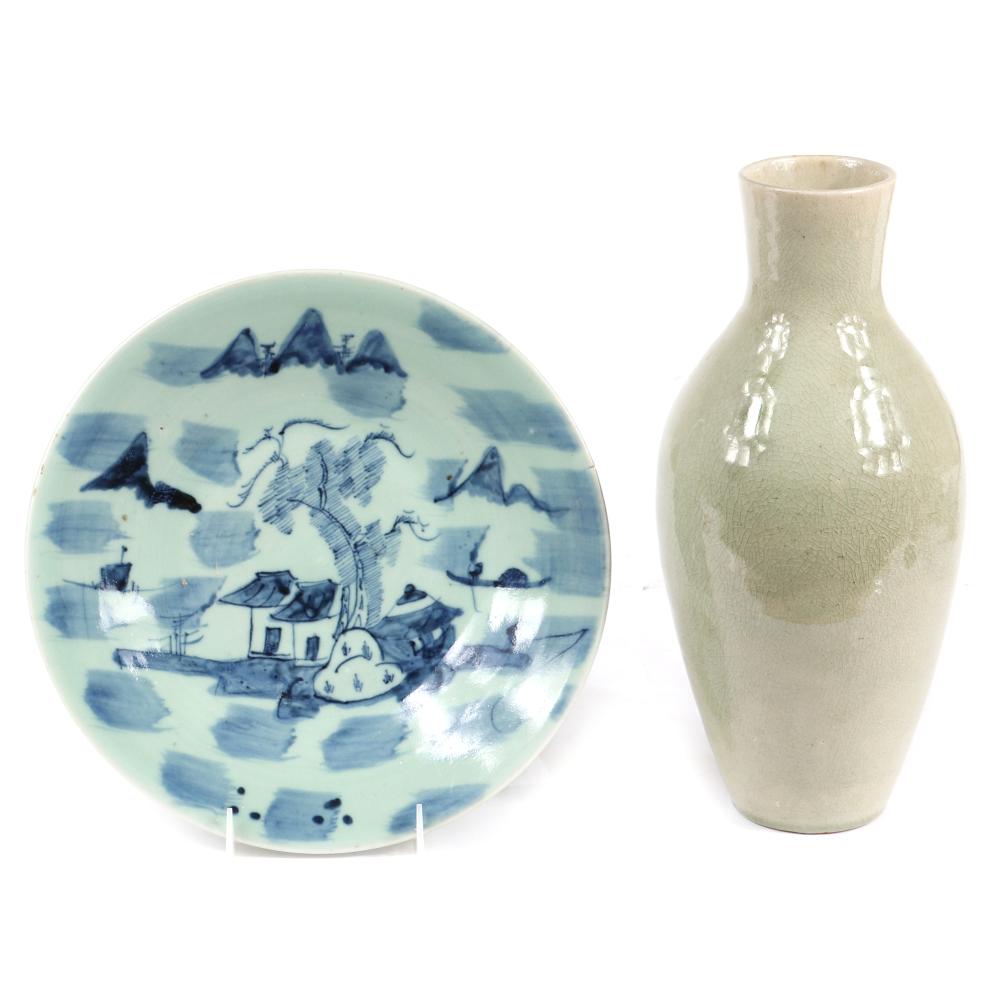 Appraisal: CHINESE PORCELAIN PC CELADON VASE AND HAND PAINTED BLUE AND