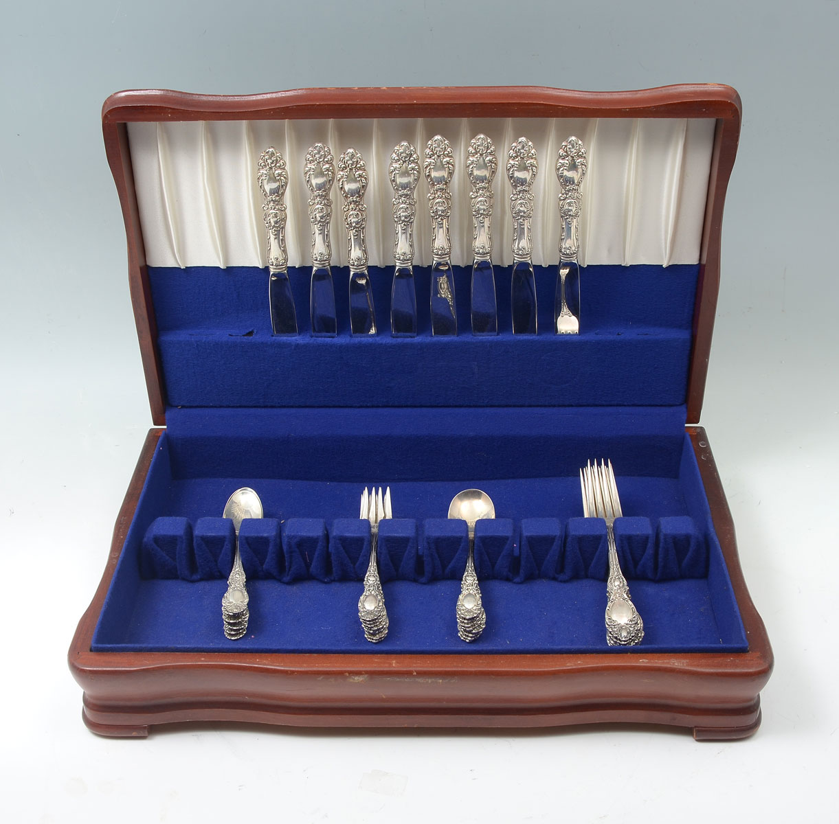 Appraisal: PC R WALLACE SONS STERLING FLATWARE Approx Troy ounces Comprising