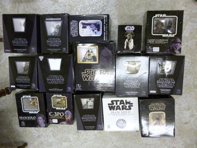 Appraisal: Seventeen various smaller Star Wars figures by Gentle Giant boxed