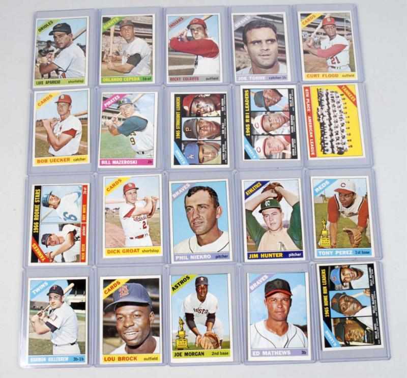 Appraisal: Lot of Topps Baseball Cards Includes many HOFers like Harmon