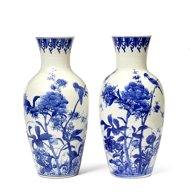 Appraisal: A pair of Japanese blue and white ovoid form vases