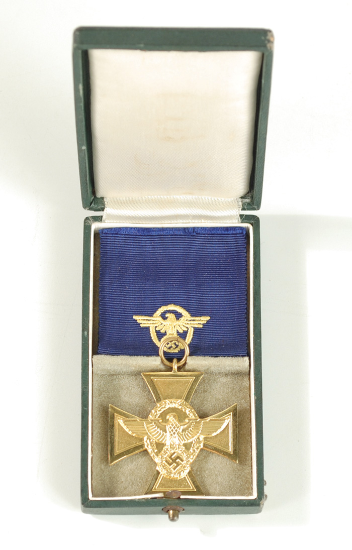 Appraisal: GERMAN WORLD WAR TWO POLICE SERVICE MEDAL year gold color