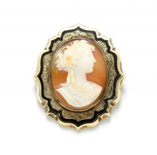 Appraisal: AN ANTIQUE CAMEO PIN WITH ENAMELING AND ENGRAVING circa -