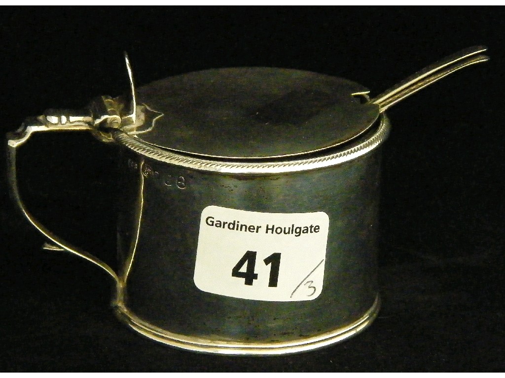 Appraisal: George IV drum shaped mustard pot with hinged flat lid