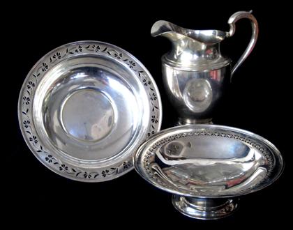 Appraisal: Two sterling silver footed bowls oth century