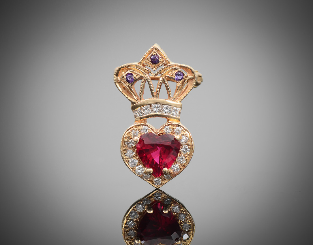 Appraisal: K HEART AND CROWN RUBY AMETHYST AND DIAMOND PENDANT PIN