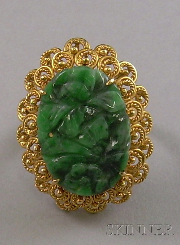 Appraisal: kt Gold and Carved Jade Ring size