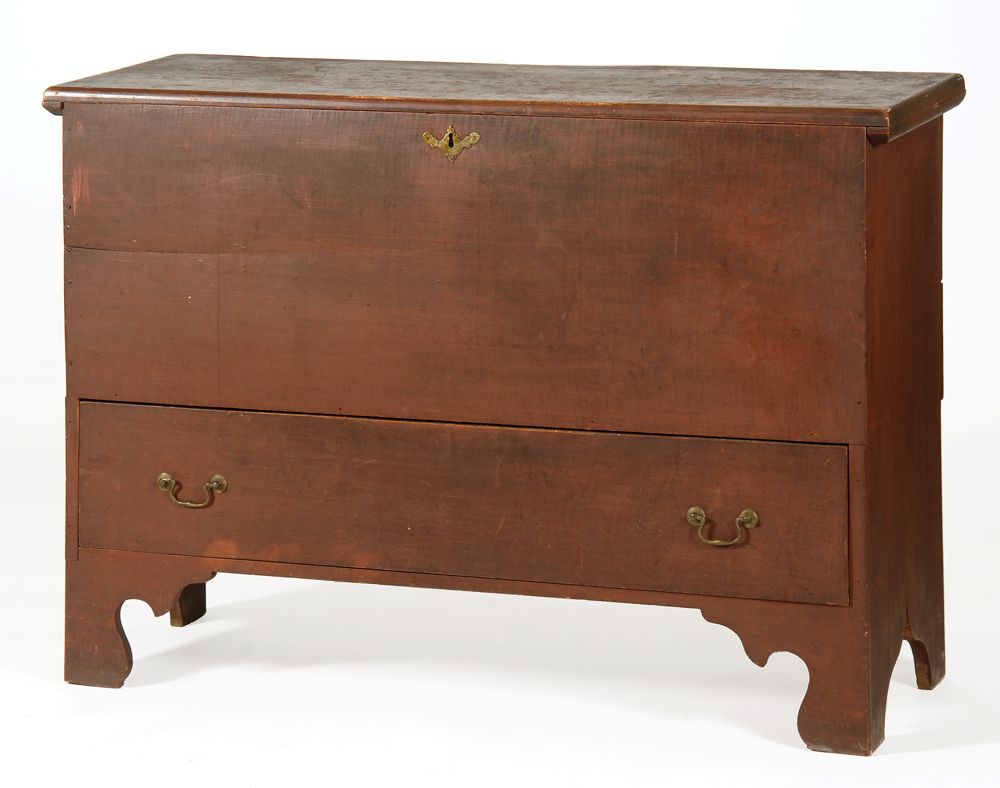 Appraisal: ANTIQUE AMERICAN ONE-DRAWER LIFT-TOP BLANKET CHEST In maple and tiger