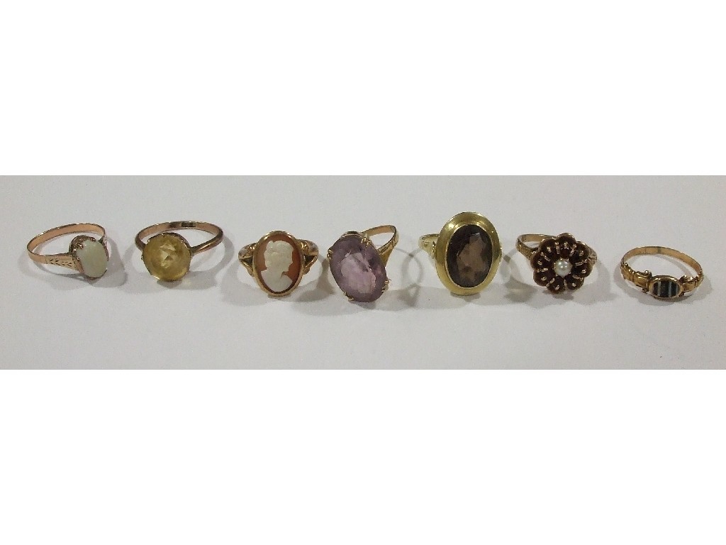 Appraisal: Six various gold single stone rings to include cameo citrine