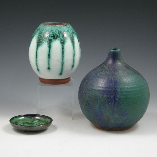 Appraisal: Three piece of art pottery including a ball vase with