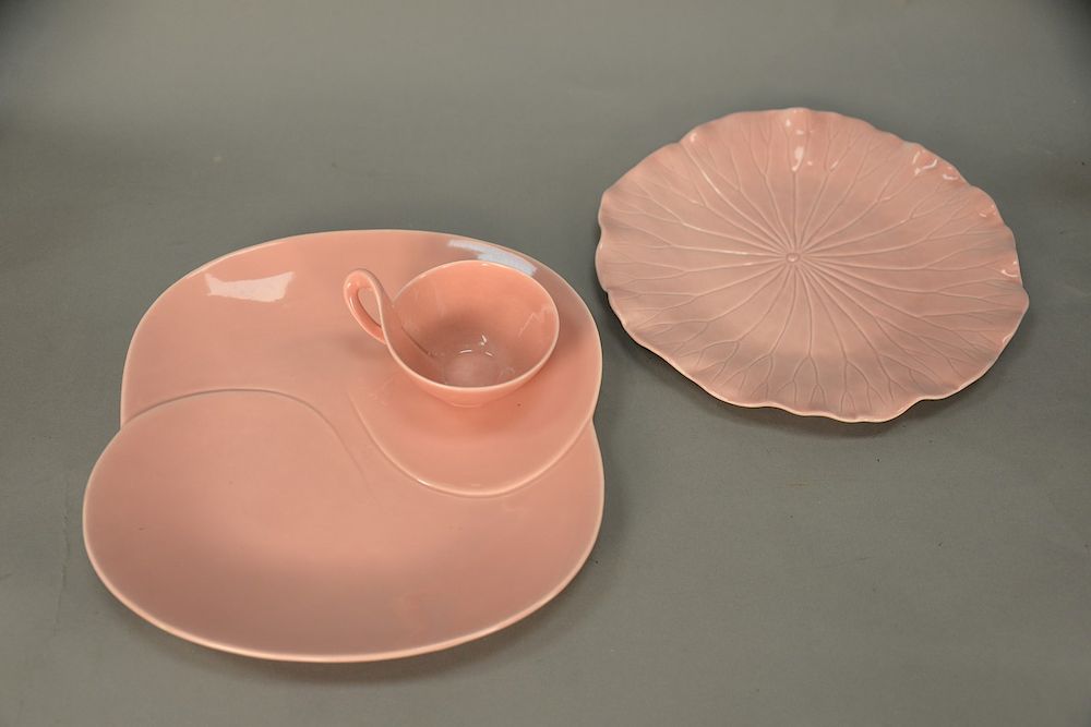 Appraisal: Mid century modern pink china set to include twenty seven